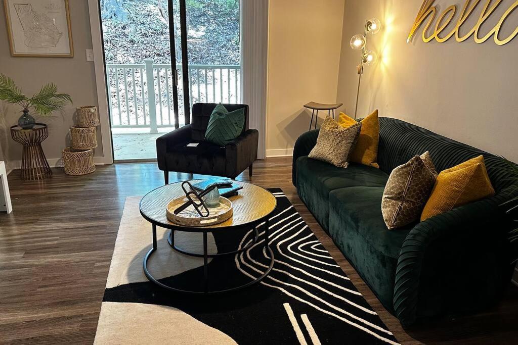 High-End On A Budget At Truist Park Atlanta Exterior foto